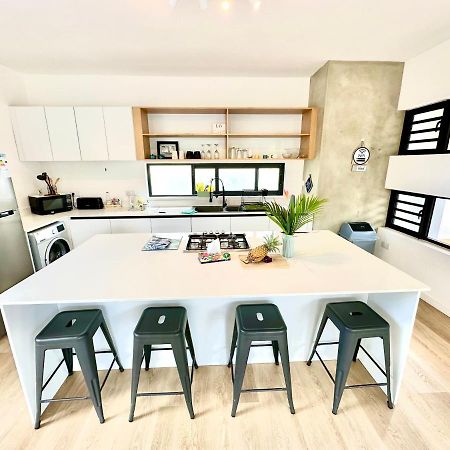 Into The Sea - Modern Home Close To The Beach Albion Extérieur photo
