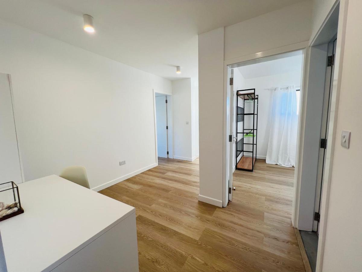 Into The Sea - Modern Home Close To The Beach Albion Extérieur photo